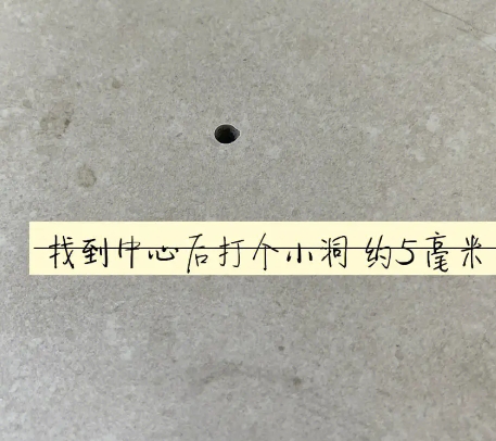 东港瓷砖空鼓维修公司专业解答在瓷砖铺贴过程中，如果砂料搅拌不均匀，将会带来以下问题